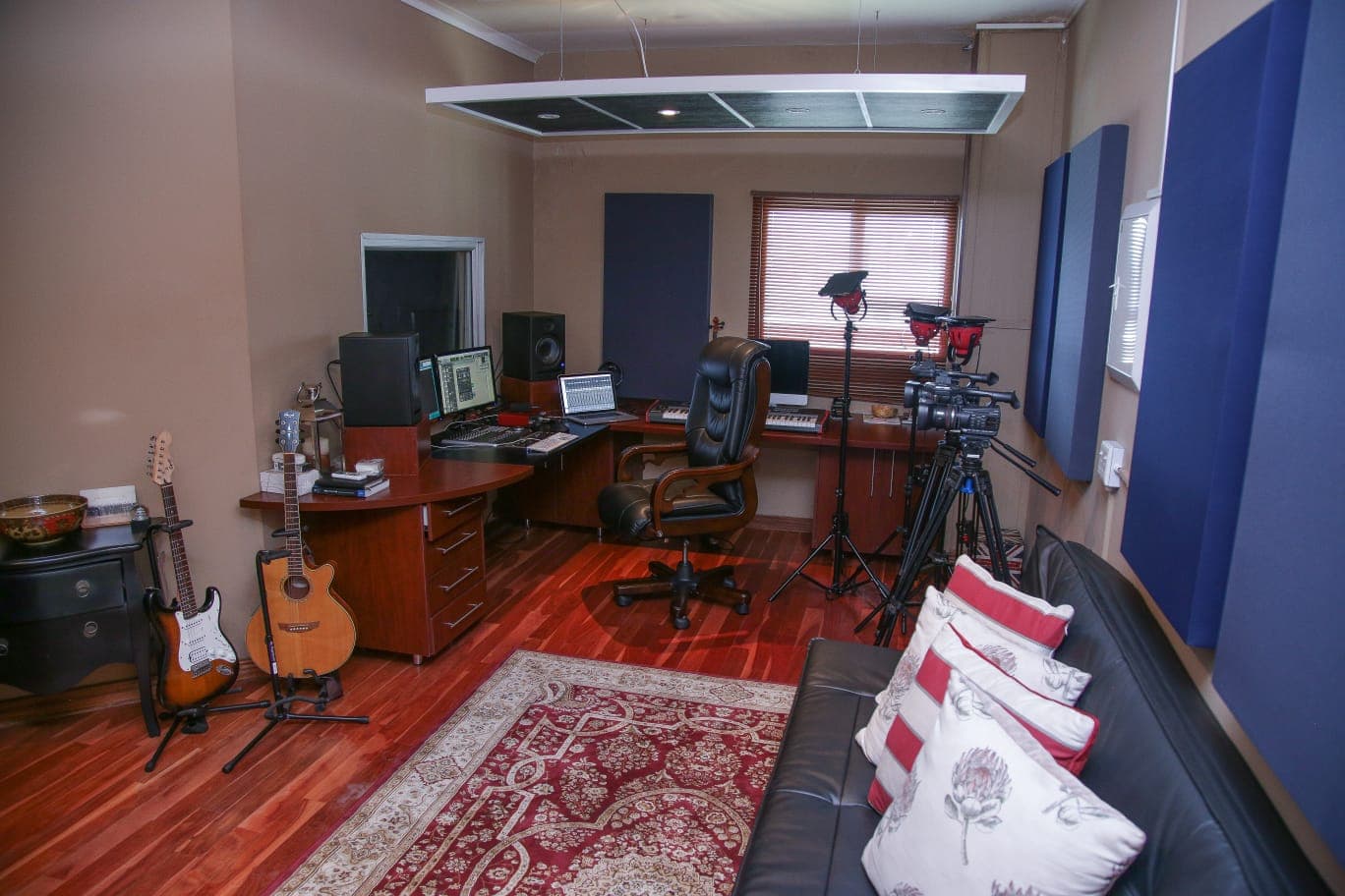 Podcast Room